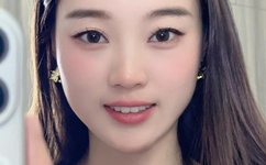 书桌下的快速顶撞